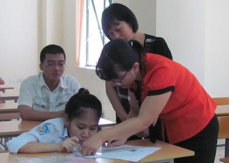 Hai thí sinh khuyết tật được đặc cách vào Đại học